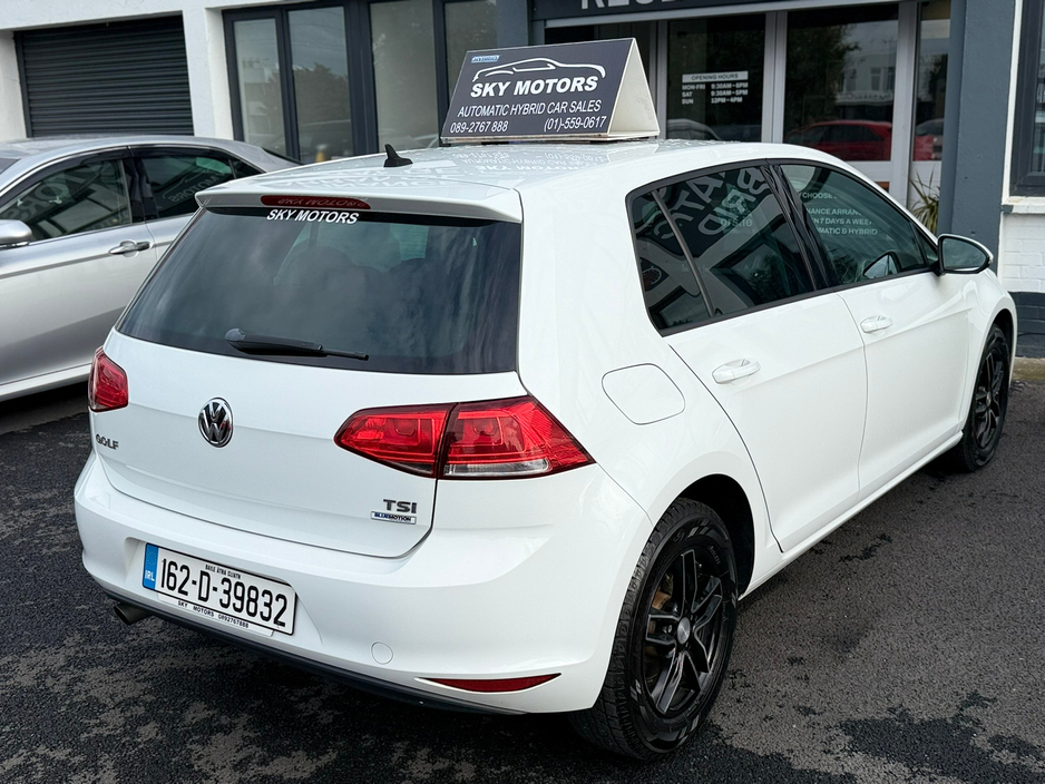2016 Volkswagen Golf  €14,890