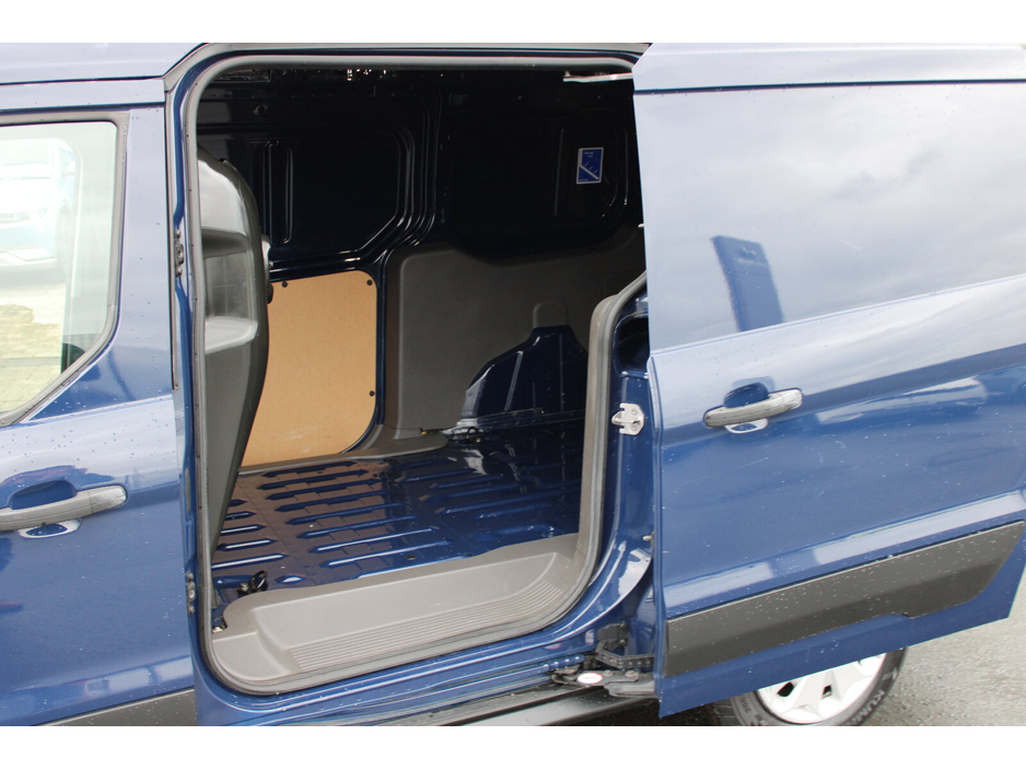 2021 Ford Transit - image 13