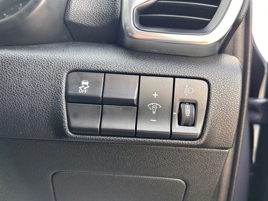 2017 Kia Sportage - image 14