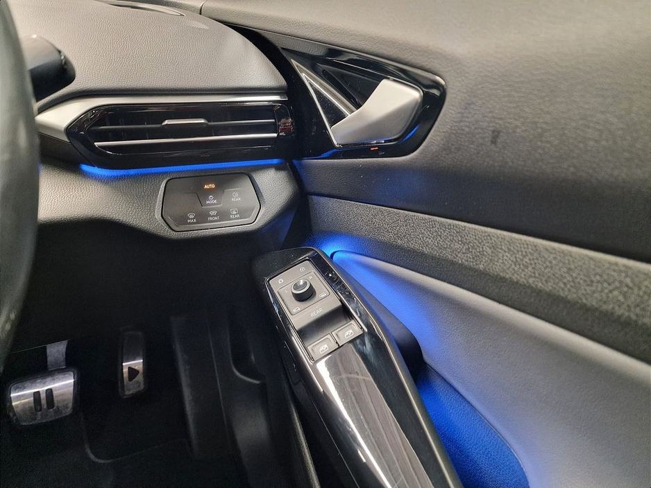 2022 Volkswagen ID.4 LIFE 77kWh 204HP €23,975