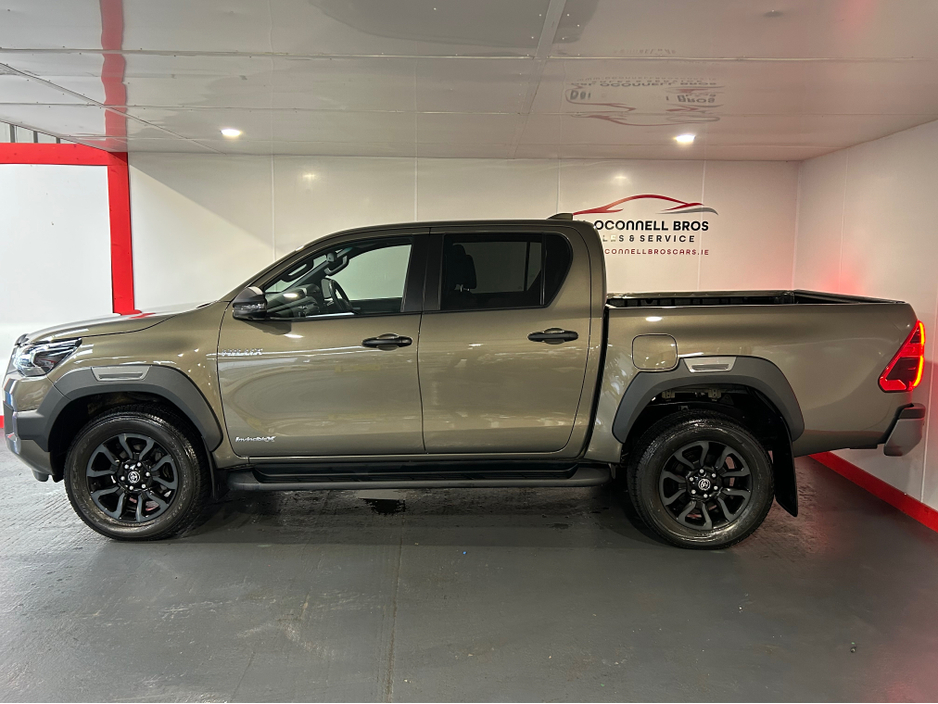 2022 Toyota Hilux INVINCIBLE X D-4D 4WD INVINCIBLE DCB €42,500