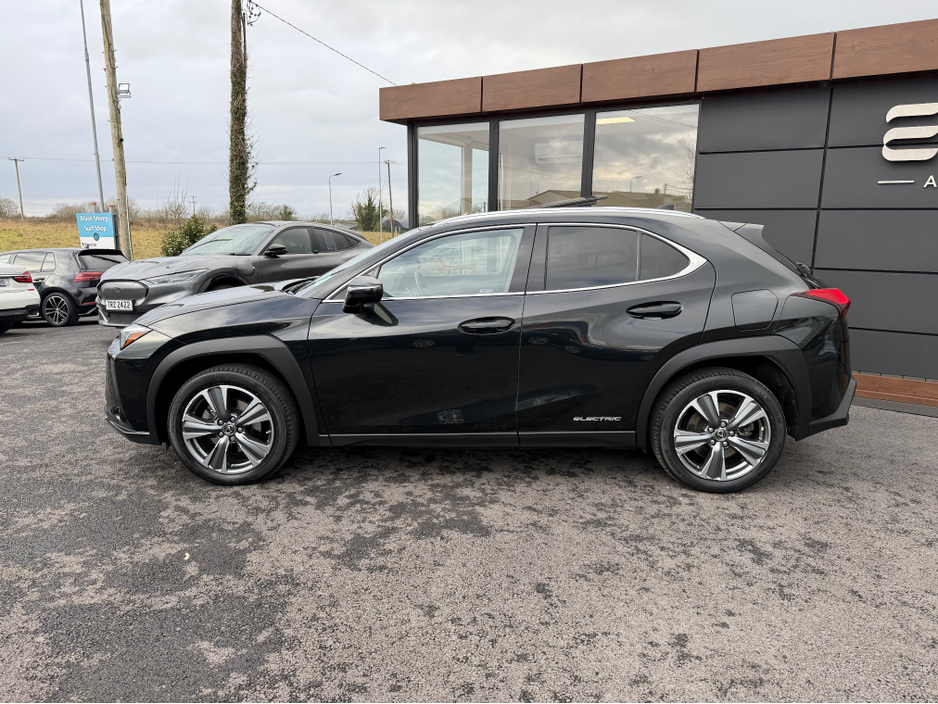 2021 Lexus UX 300 e UX300e - Takumi Edition - Sunroof €24,750