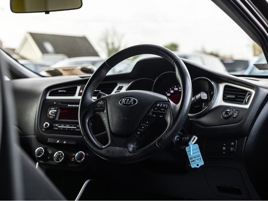 2015 Kia Ceed - image 13