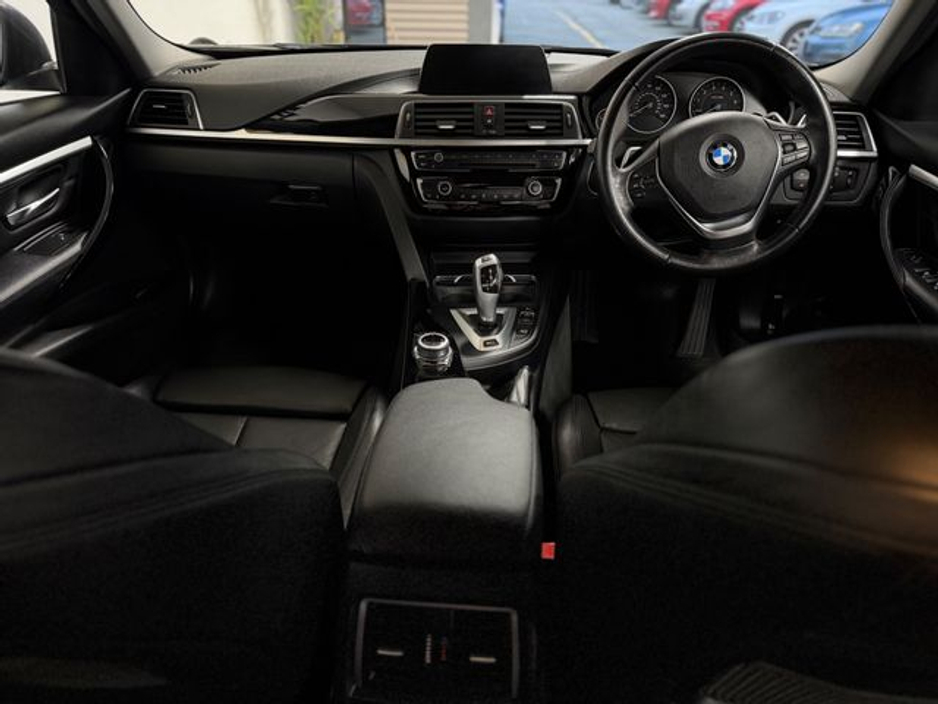 2017 BMW 3 Series 330 F30 E Sport 4DR Auto €16,777