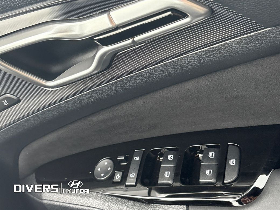 2022 Kia Sportage - image 22