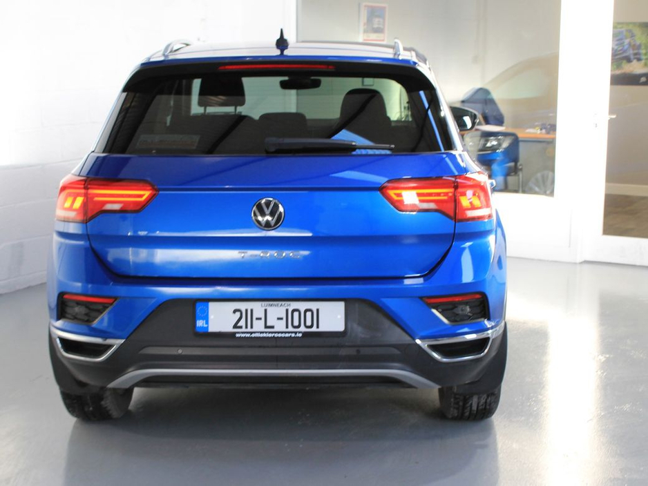 2021 Volkswagen T-Roc - image 7
