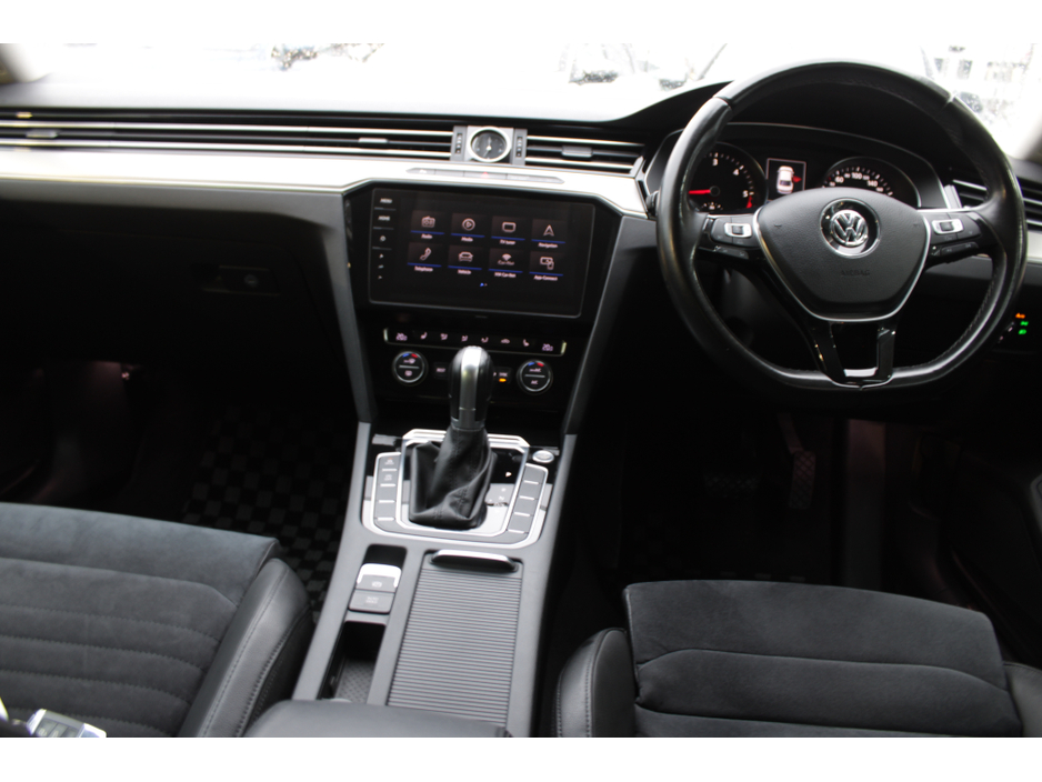 2018 Volkswagen Passat 2.0TDI 150BHP ELEGANCE EDITION 4DR SALOON // 1 OWNER IN IMMACULATE CONDITION // WELL WORTH VIEWING // BUY WITH CONFIDENCE AA AND SIMI APPROVED DEALER 2025 // FINANCE ARRANGED // TRADE INS WELCOME // €19,950