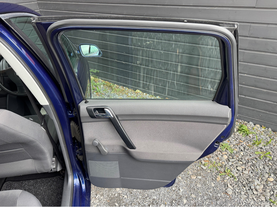 2008 Volkswagen Polo - image 18