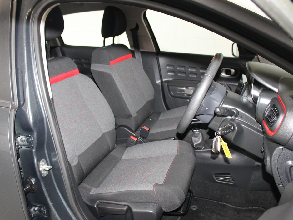 2017 Citroen C3 - image 12