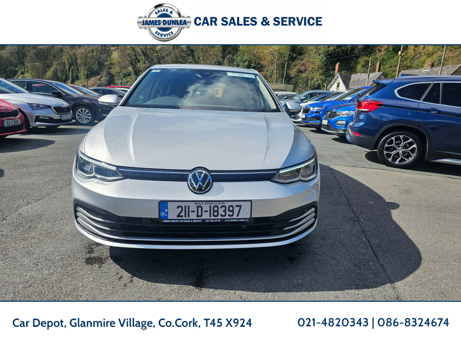 2021 Volkswagen Golf - image 3