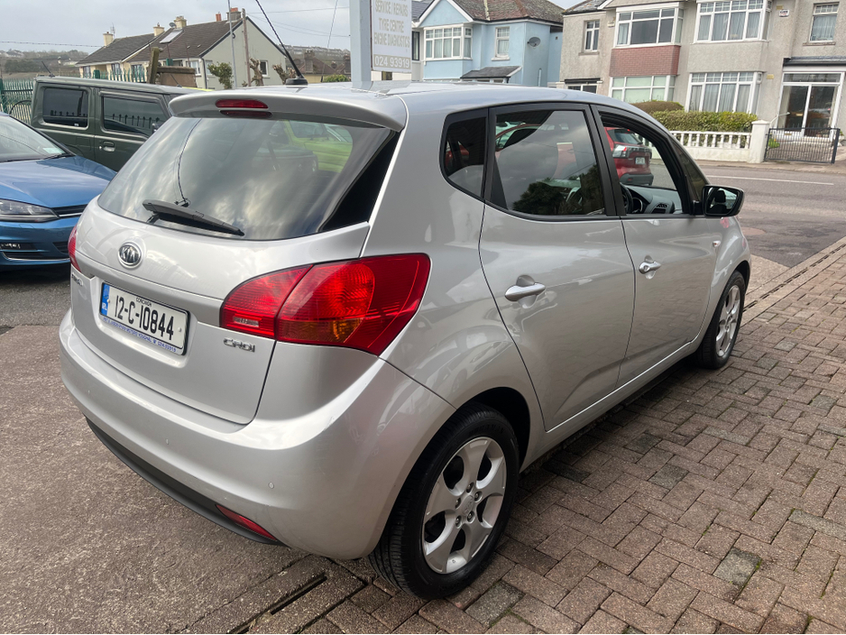 2012 Kia Venga - image 3