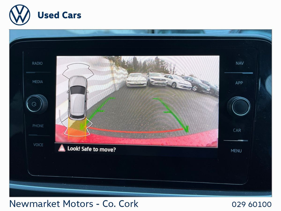 2024 Volkswagen T-Roc - image 13