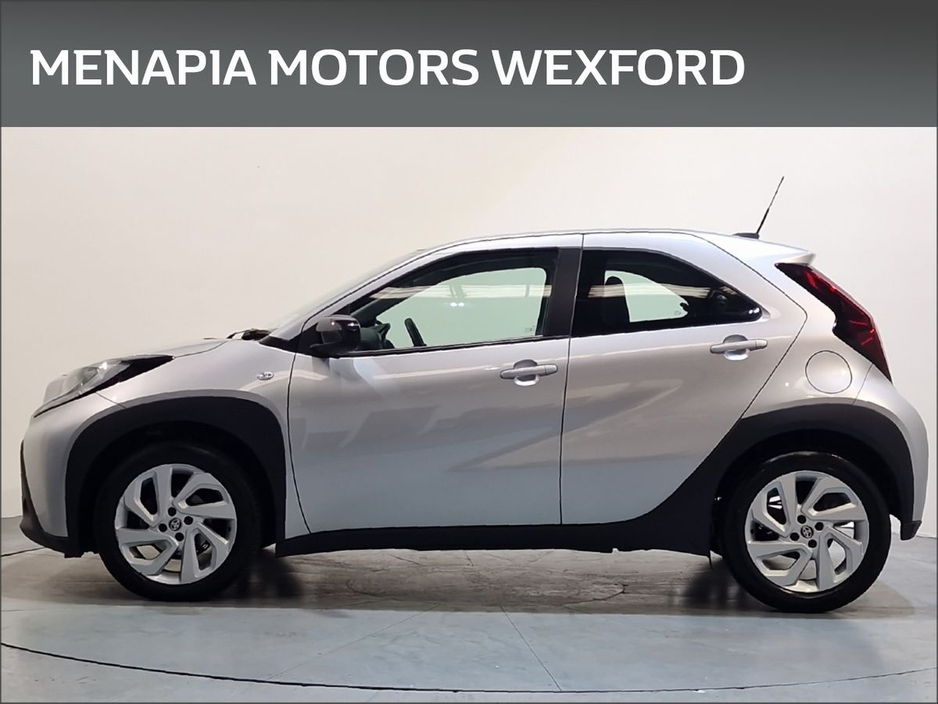 2023 Toyota Aygo X - image 7