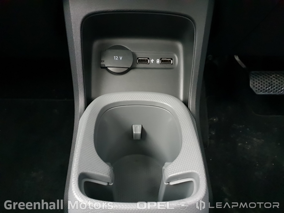 2025 Leapmotor T03 T03 Design €17,500