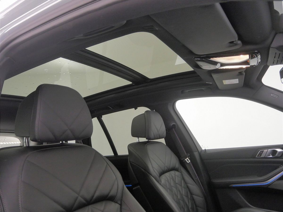 2023 BMW X5 - image 24