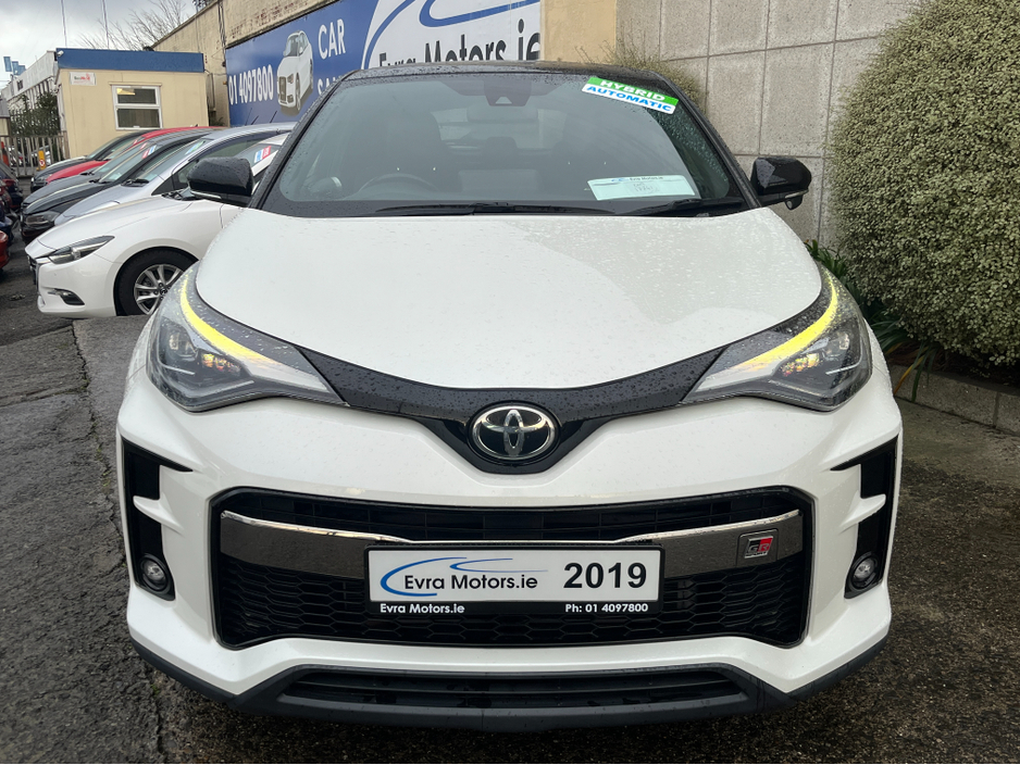 2019 Toyota C-HR GR SPORT AUTOMATIC HYBRID 1.8 PETROL //REVERSE CAMERA//KEYLESS ENTRY//HALF LEATHER SEATS//ADAPTIVE CRUISE CONTROL//