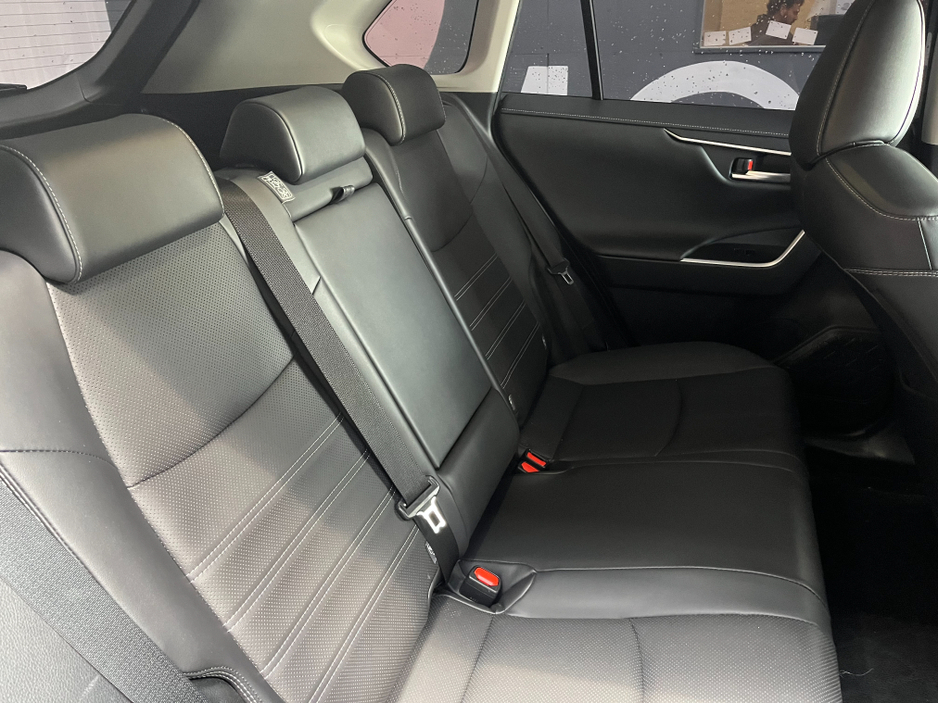 2024 Toyota Rav4 - image 16