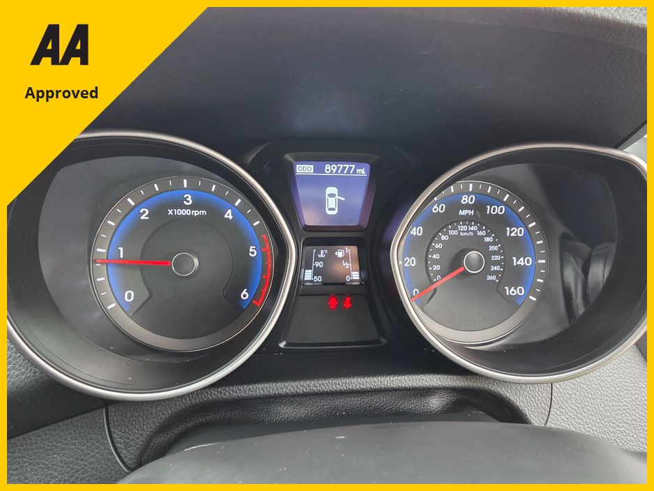 2015 Hyundai i30 - image 16