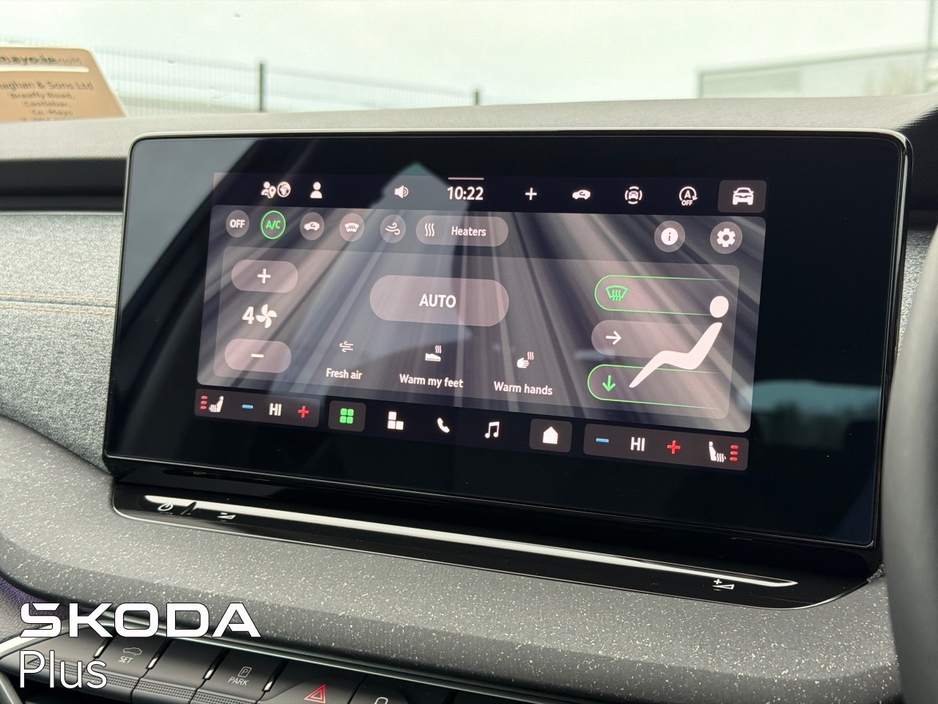 2025 Skoda Octavia - image 13