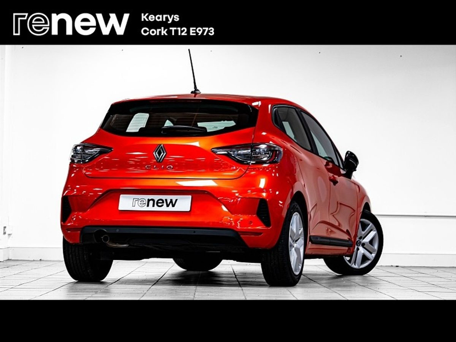 2025 Renault Clio - image 10