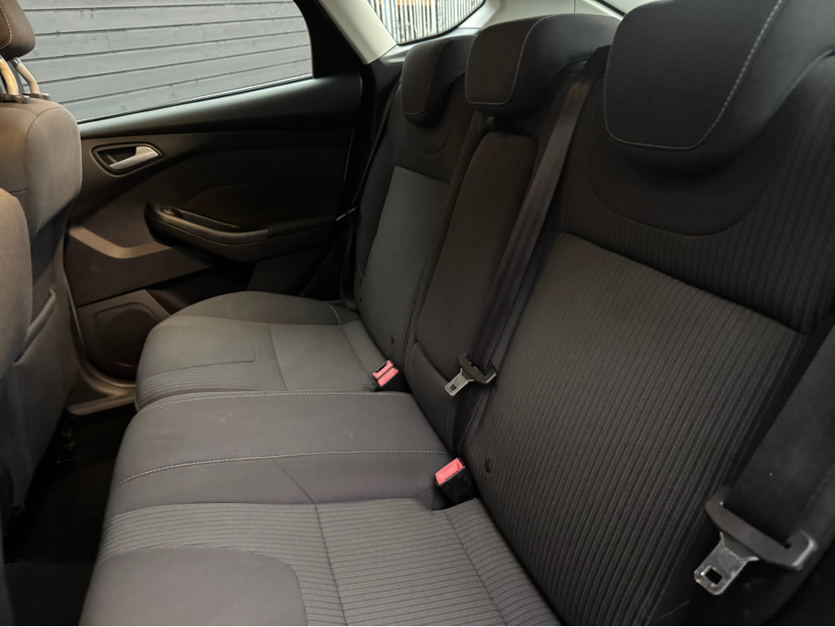 2015 Ford Focus TITANIUM 1.6 TDCI 5DR €7,995