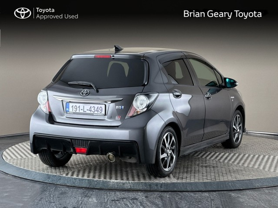 2019 Toyota Yaris HYBRID GR SPORT €17,950