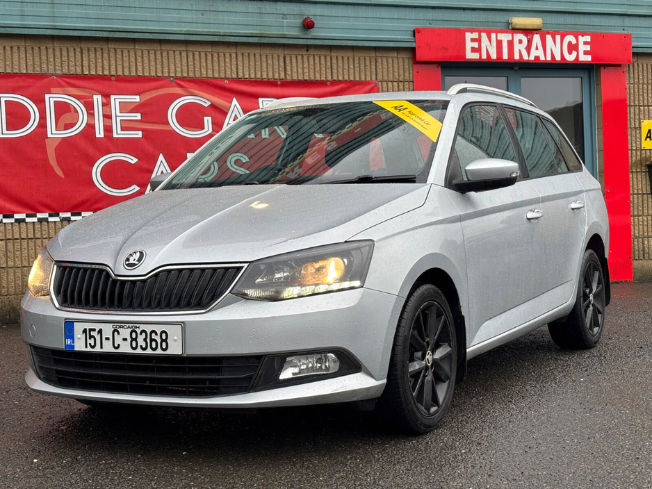 2015 Skoda Fabia - image 2