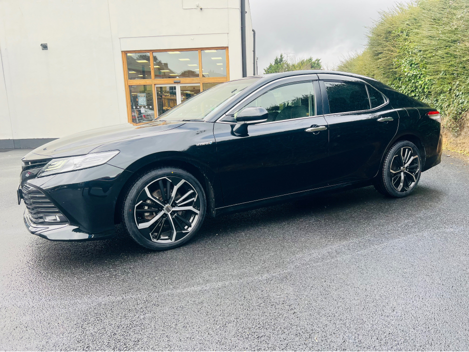 2019 Toyota Camry - image 22