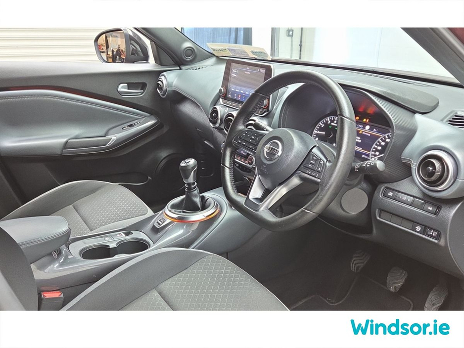 2020 Nissan Juke - image 10