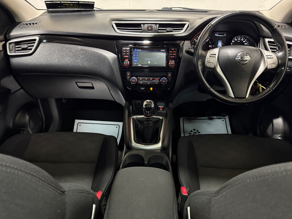 2016 Nissan Qashqai - image 15