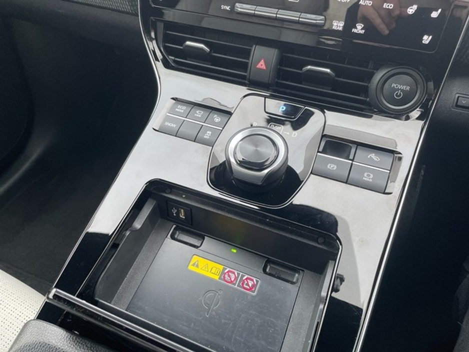 2023 Toyota bZ4X PREMIERE 11K €33,888