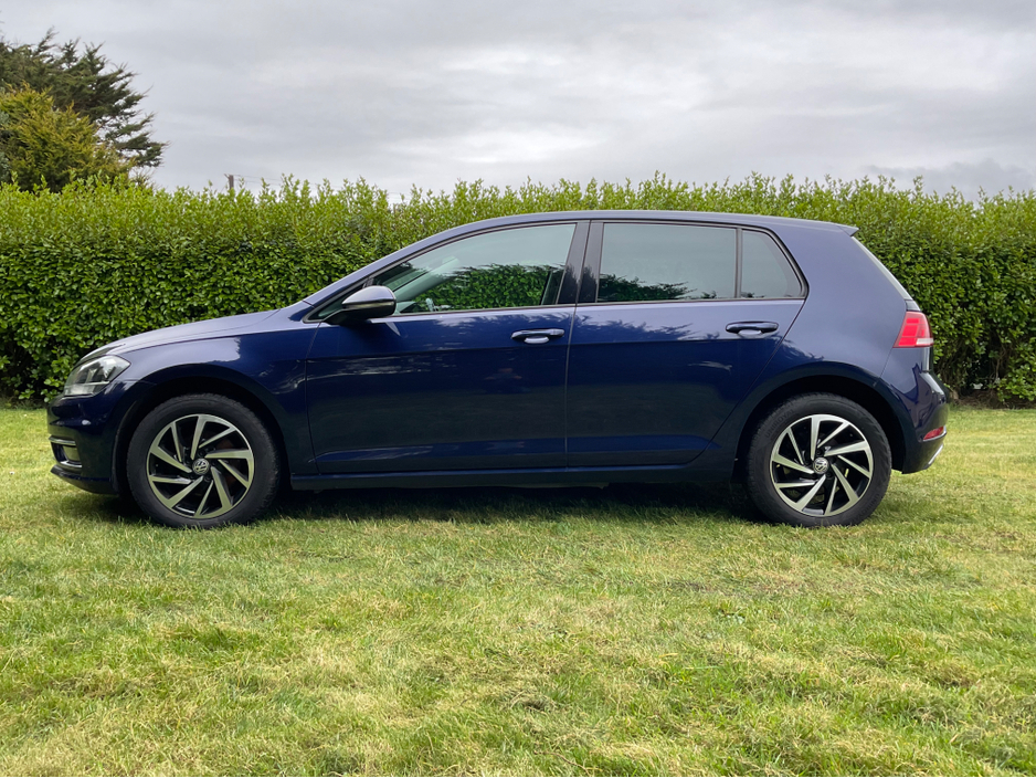 2019 Volkswagen Golf - image 10