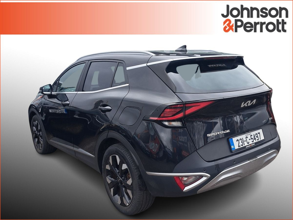 2023 Kia Sportage - image 2