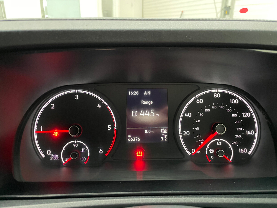 2023 Volkswagen Caddy - image 20