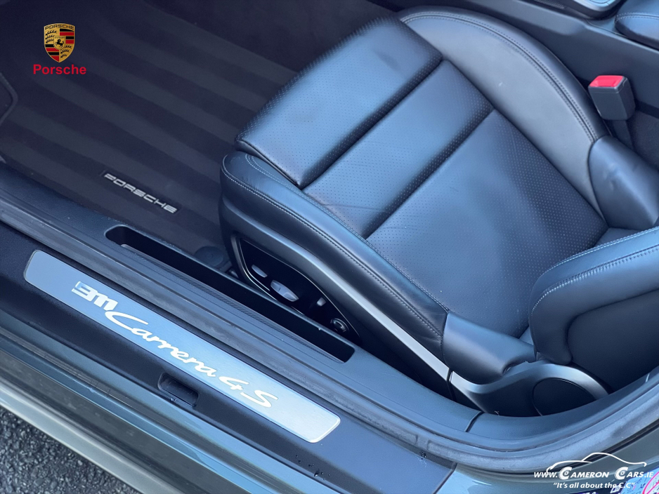 2020 Porsche 911 CARRERA 4SPEED Aventurine Green Metallic €144,950