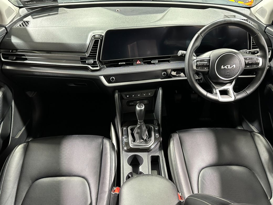 2025 Kia Sportage - image 9