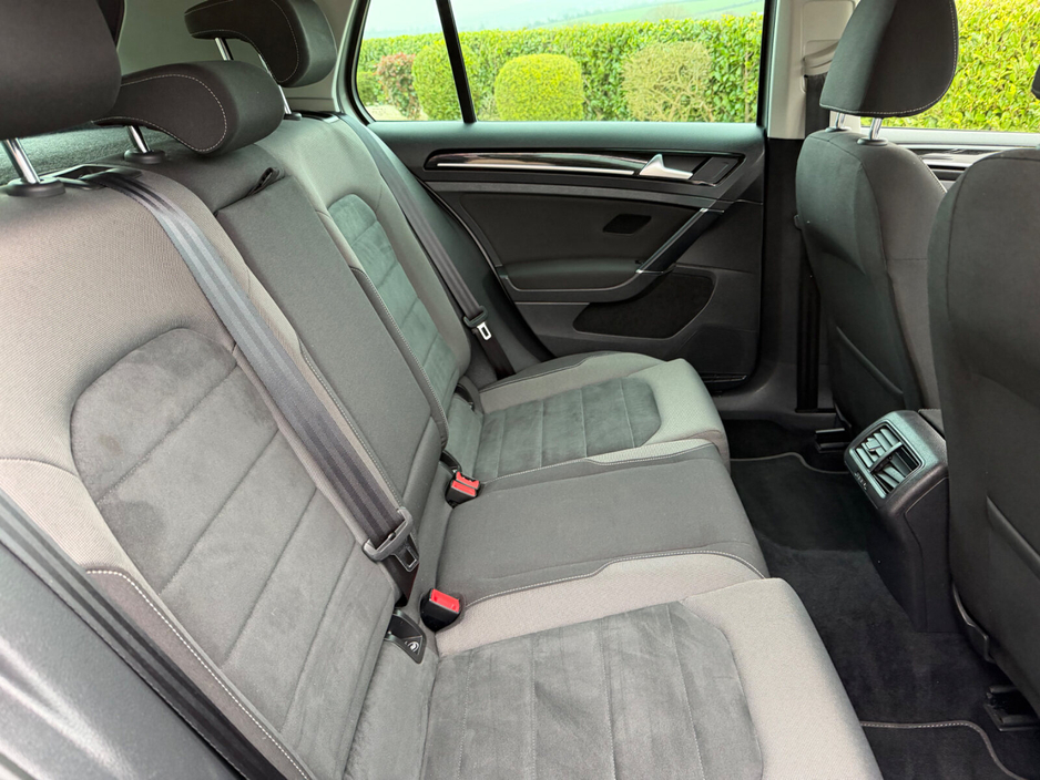 2019 Volkswagen Golf - image 14