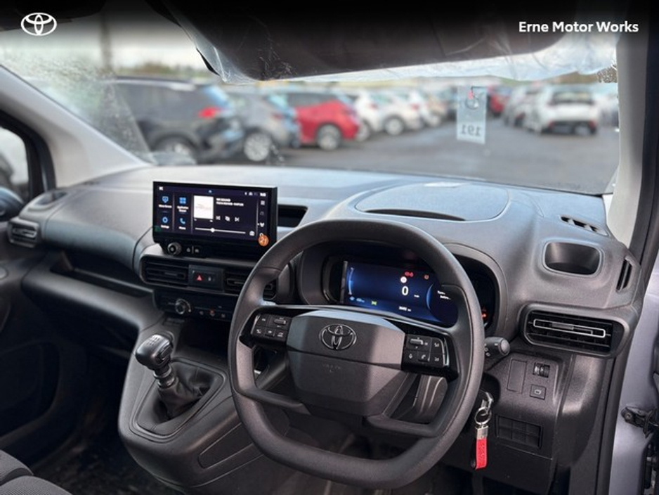 2025 Toyota Proace CITY 1.5 GX SWB 650KG €24,995