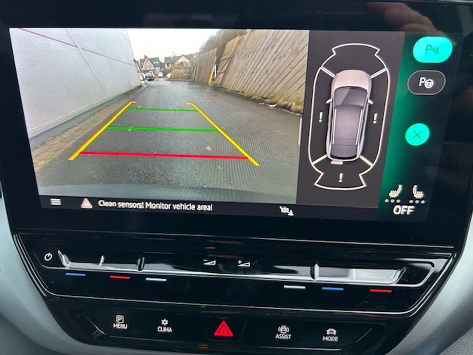 2023 Volkswagen ID.4 - image 11