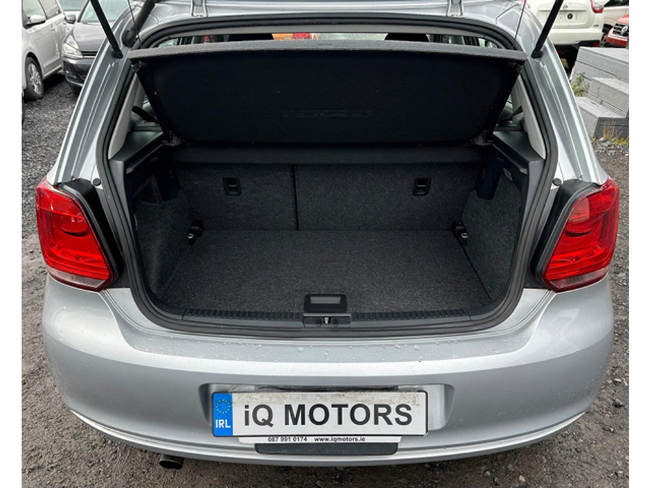 2014 Volkswagen Polo - image 12