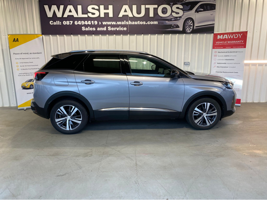 2023 Peugeot 3008 - image 5