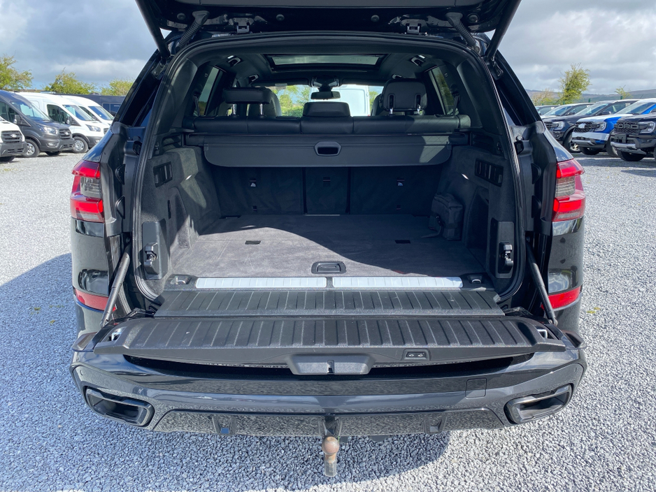 2021 BMW X5 - image 33