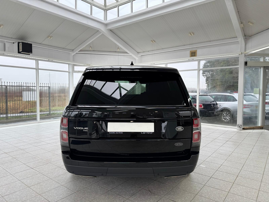 2019 Land Rover Range Rover VOGUE P400E A