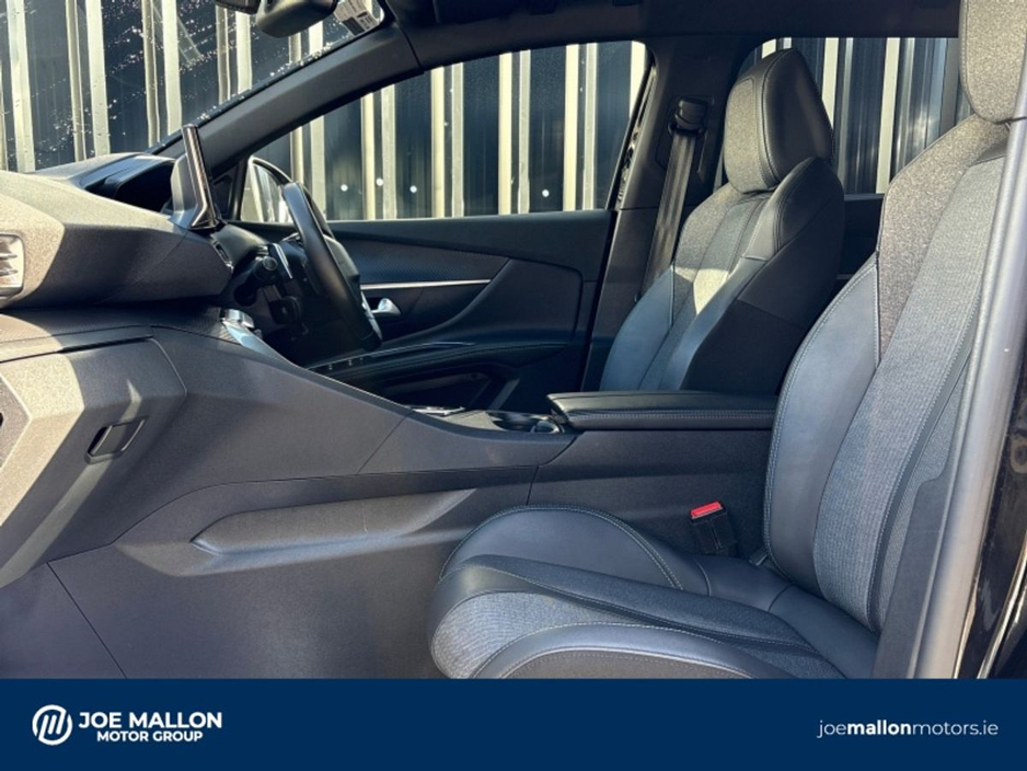 2024 Peugeot 5008 - image 8