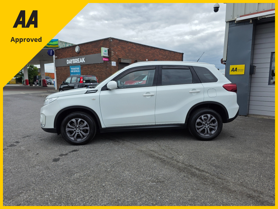 2019 Suzuki Vitara - image 10