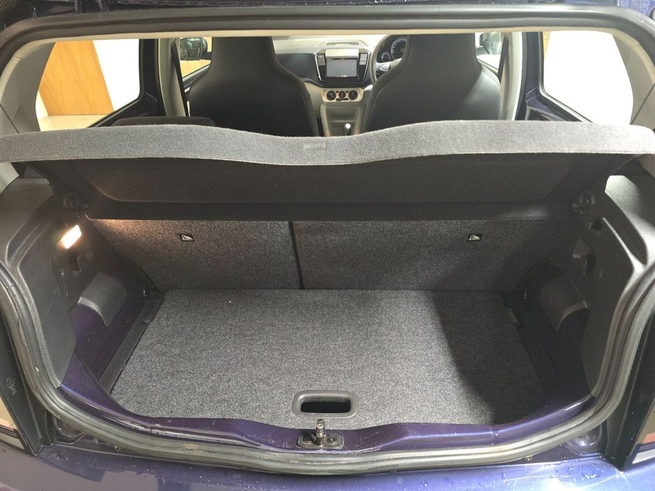 2019 Volkswagen up! - image 6