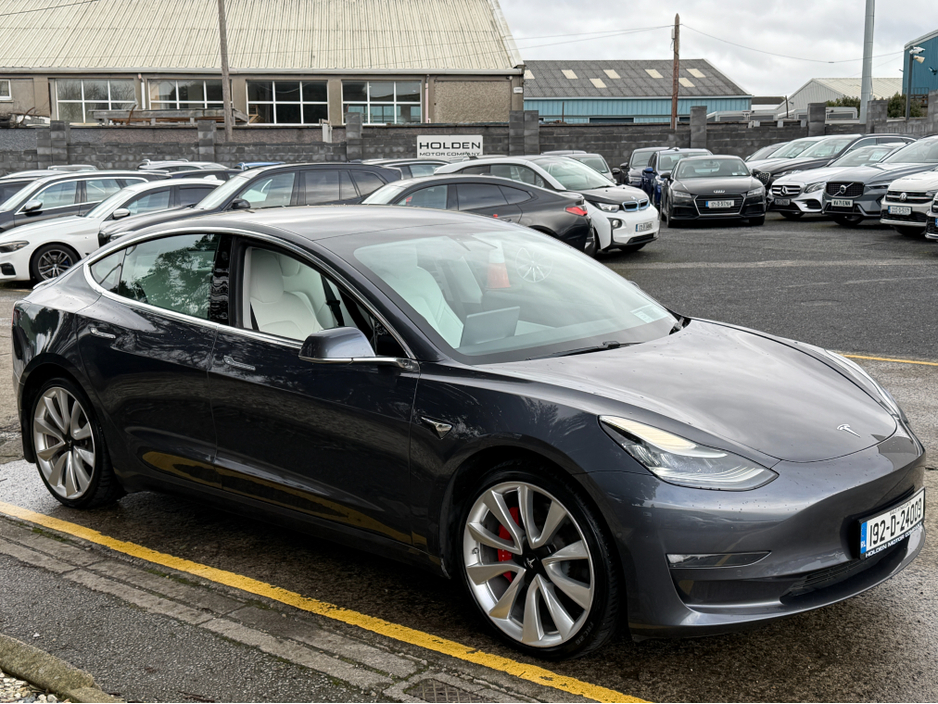 2019 Tesla Model 3 PERFORMACE..WHITE LEATHER..AWD €20,900