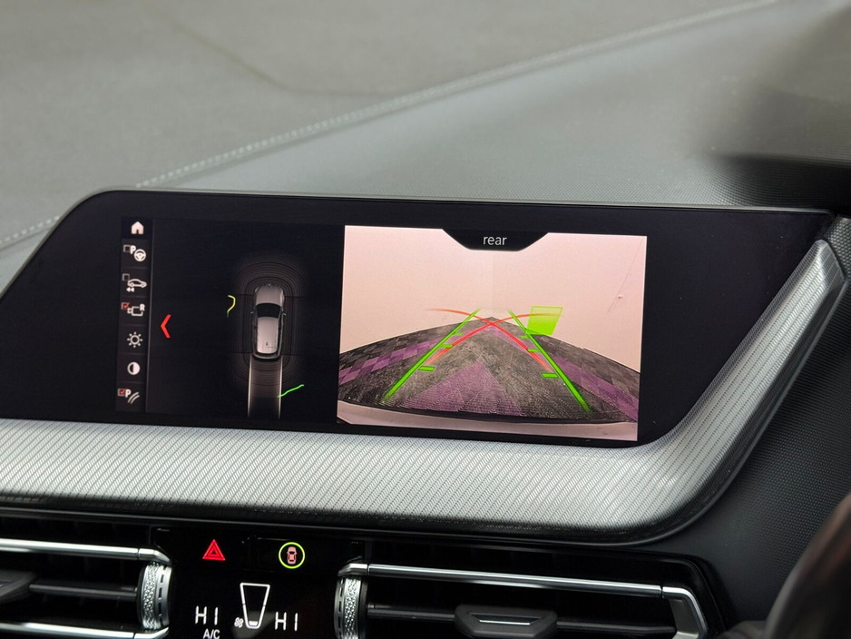 2019 BMW 1 Series - image 11