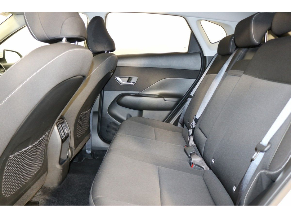 2024 Hyundai Kona - image 8