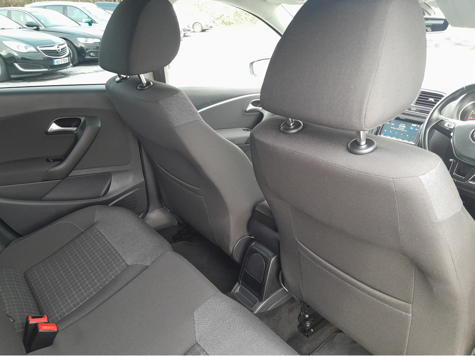 2016 Volkswagen Polo - image 18